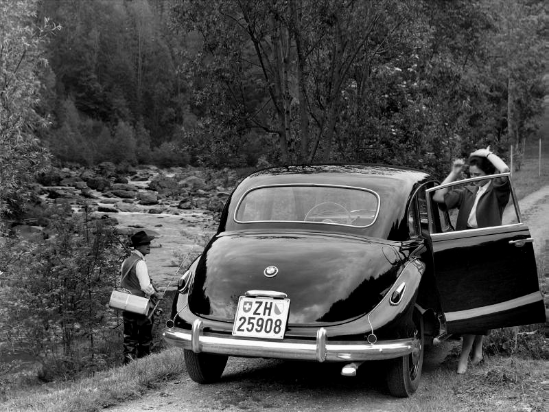 BMW 501 ET 502 – LA RENAISSANCE BAVAROISE