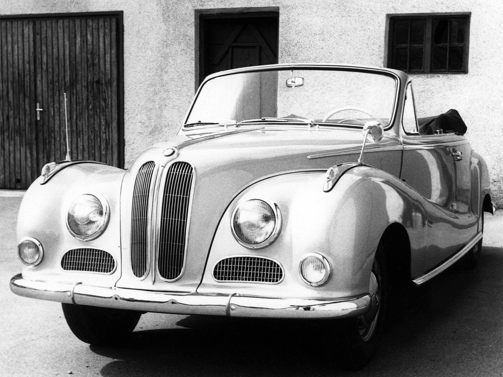 BMW 501 ET 502 – LA RENAISSANCE BAVAROISE