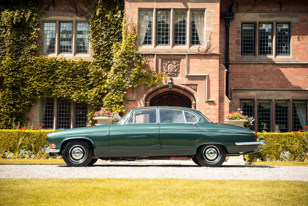 JAGUAR MARK X - Le plus grand des félins anglais.