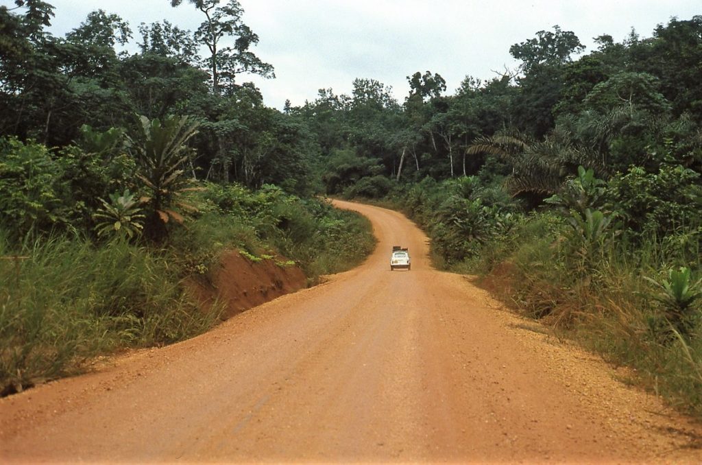 Une Renault 4 autour du monde et une vie à voyager