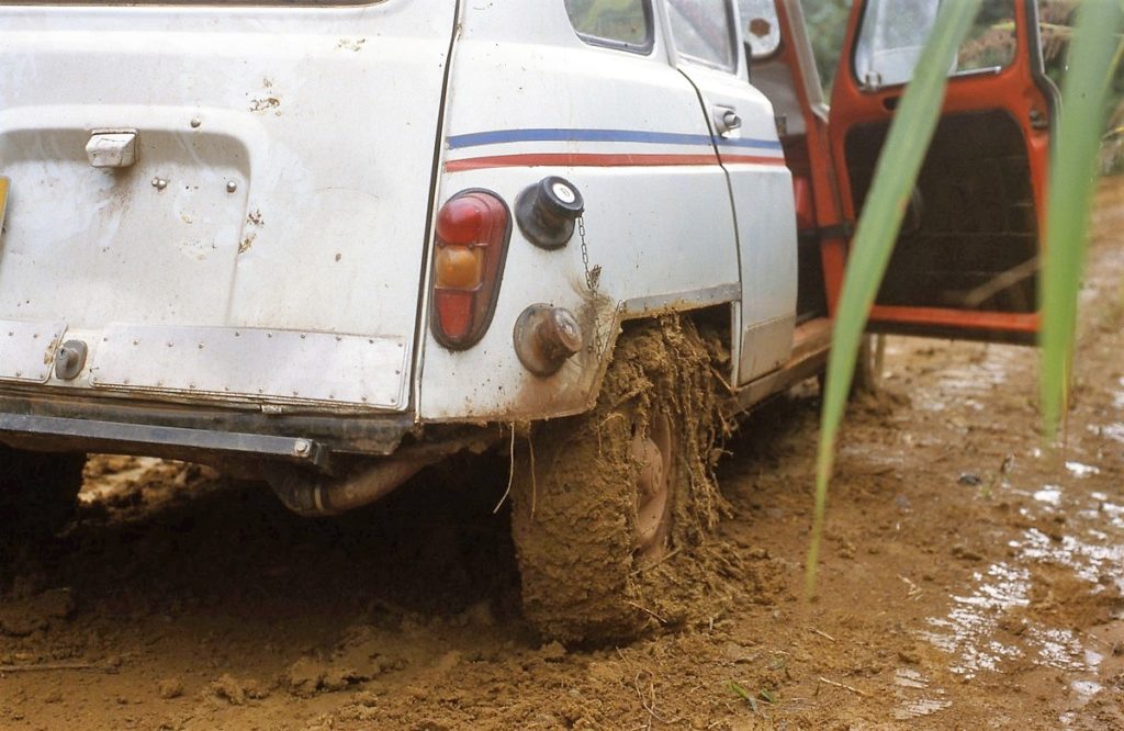 Une Renault 4 autour du monde et une vie à voyager