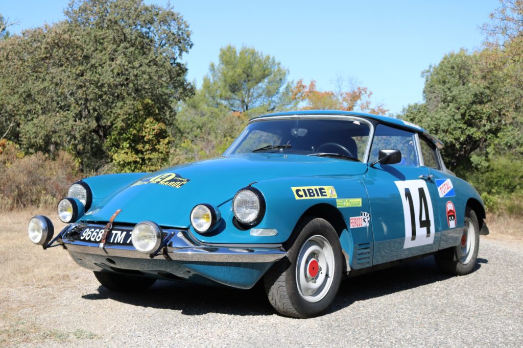 Coupé DS 21 proto, chevrons sauvages