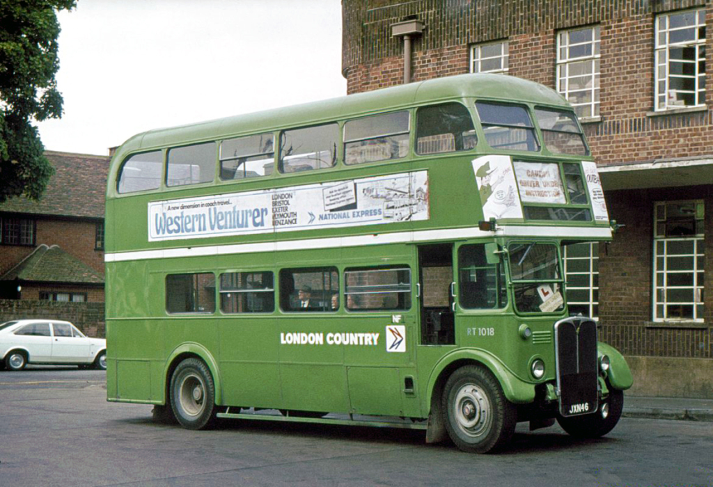 AEC REGENT et LEYLAND TITAN - Bons baisers de Londres.