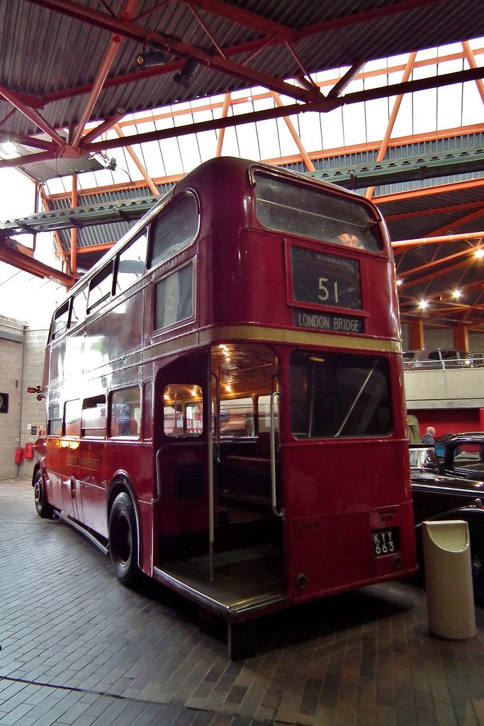 AEC REGENT et LEYLAND TITAN - Bons baisers de Londres.