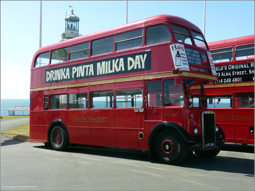 AEC REGENT et LEYLAND TITAN - Bons baisers de Londres.