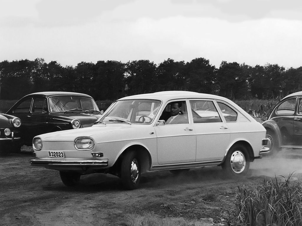 VOLKSWAGEN 411 & 412 - Dernier tour en arrière.