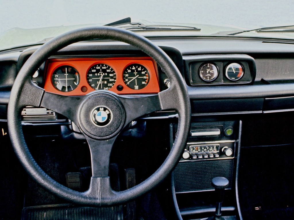 BMW 2002 TURBO - La première bombe bavaroise.