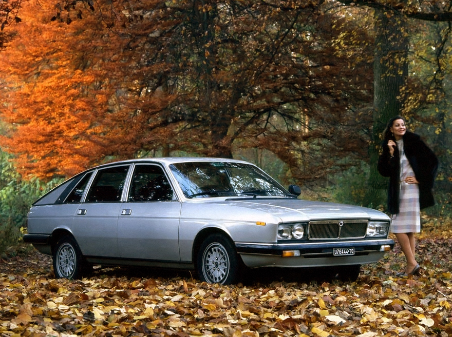 LANCIA GAMMA - Salade grecque à l'italienne.