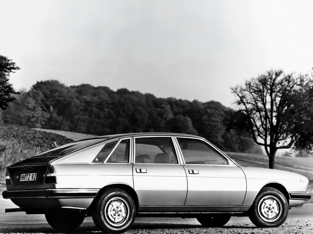 LANCIA GAMMA - Salade grecque à l'italienne.