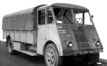 RENAULT AHN - Serviteur sous l'uniforme et en civil.