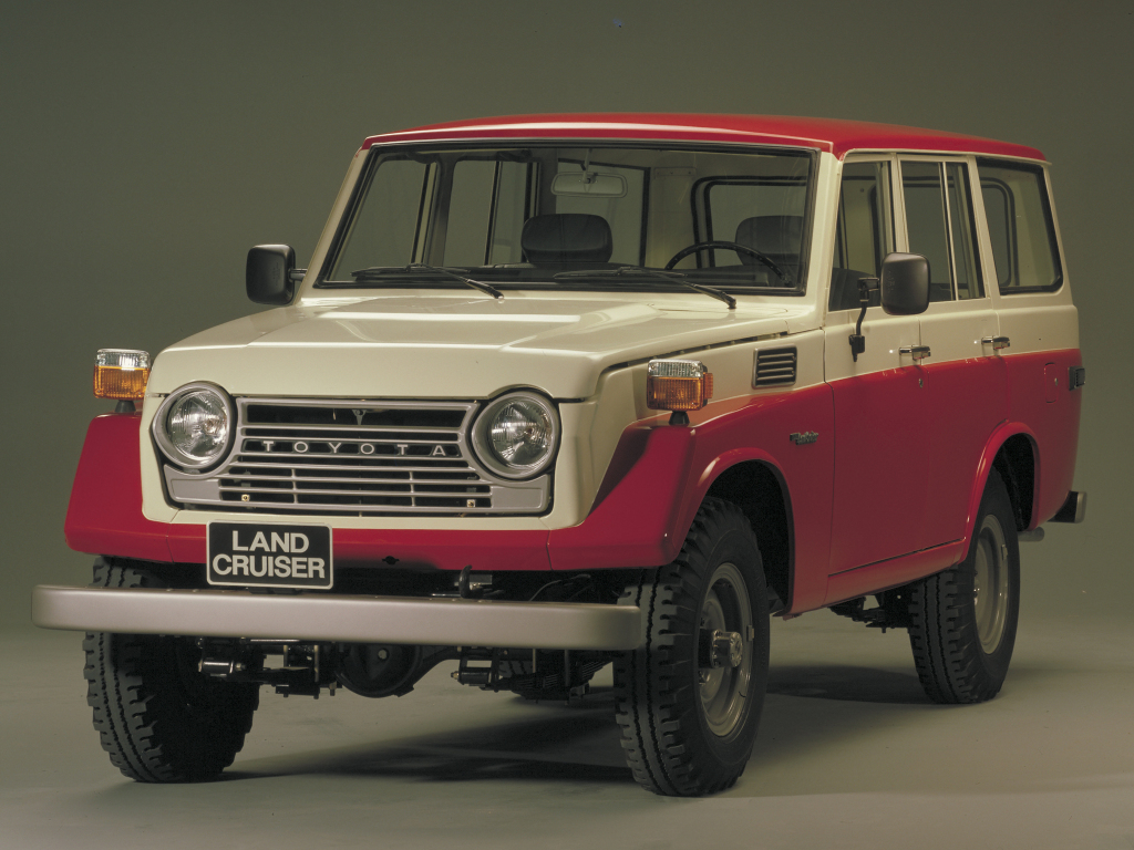 TOYOTA LAND CRUISER STATION WAGON - Le premier SUV japonais.