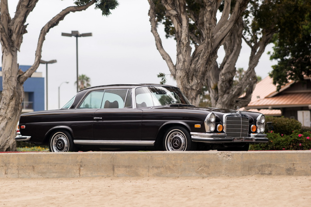 MERCEDES CLASSE S W108/109 - L'étoile allemande.