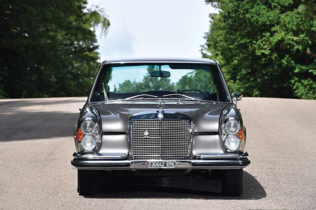 MERCEDES CLASSE S W108/109 - L'étoile allemande.