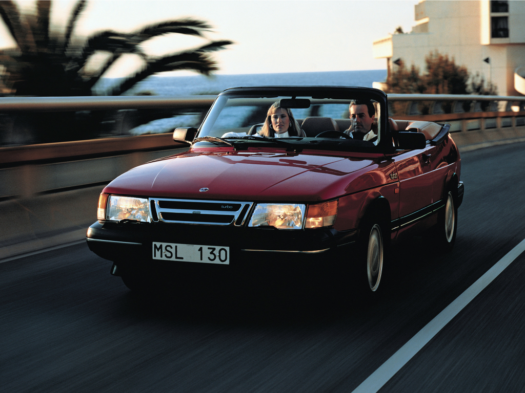 SAAB 900 « CLASSIC » - La déesse venue du froid.