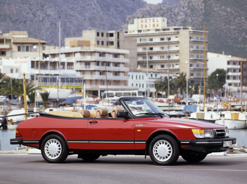 SAAB 900 « CLASSIC » - La déesse venue du froid.