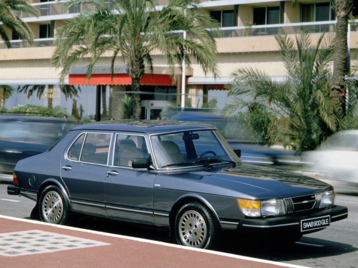 SAAB 900 « CLASSIC » - La déesse venue du froid.