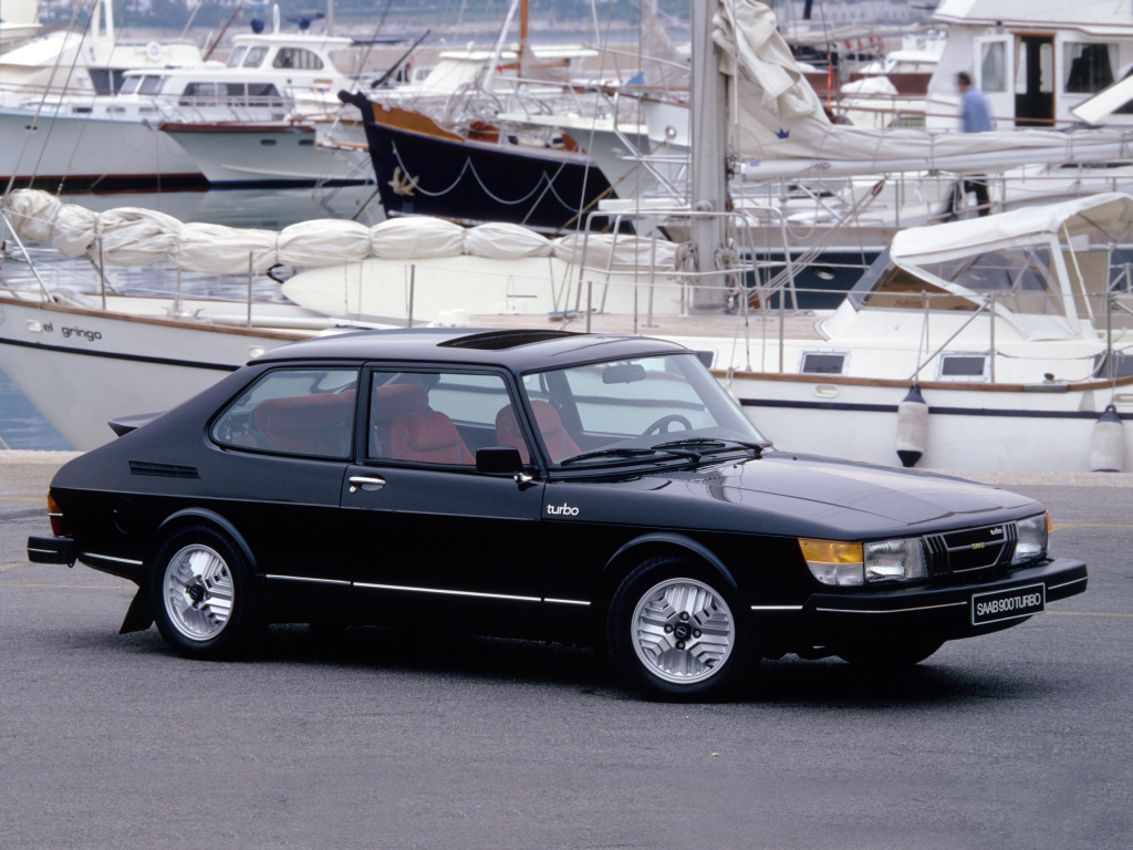 SAAB 900 « CLASSIC » - La déesse venue du froid.