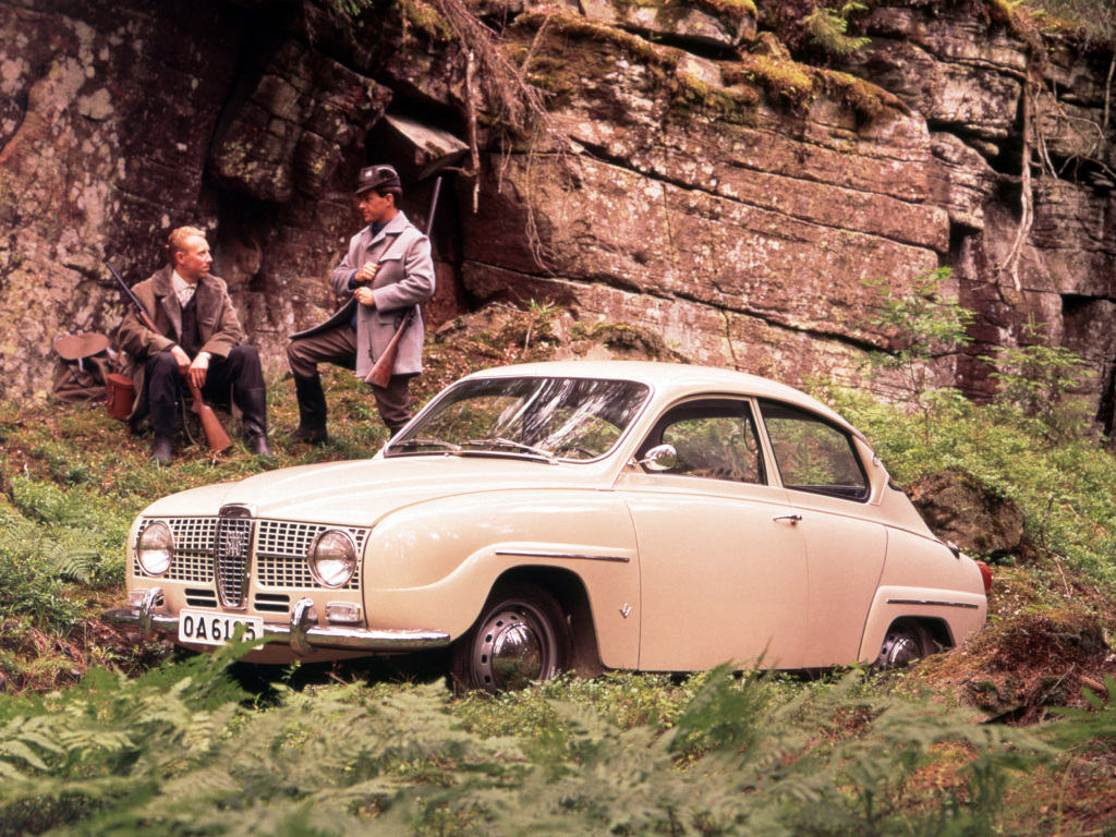 SAAB 900 « CLASSIC » - La déesse venue du froid.