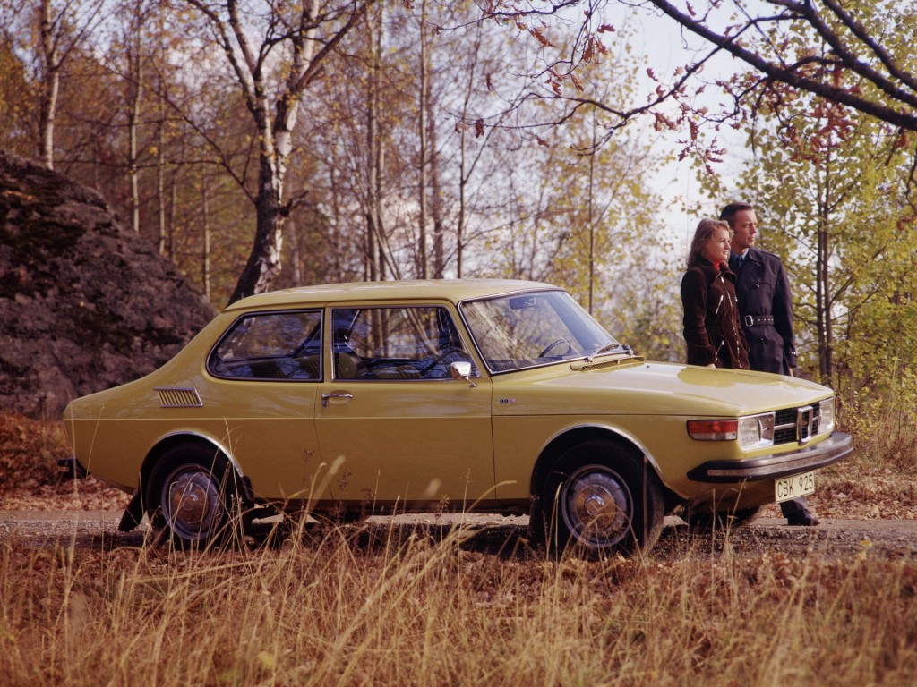 SAAB 900 « CLASSIC » - La déesse venue du froid.