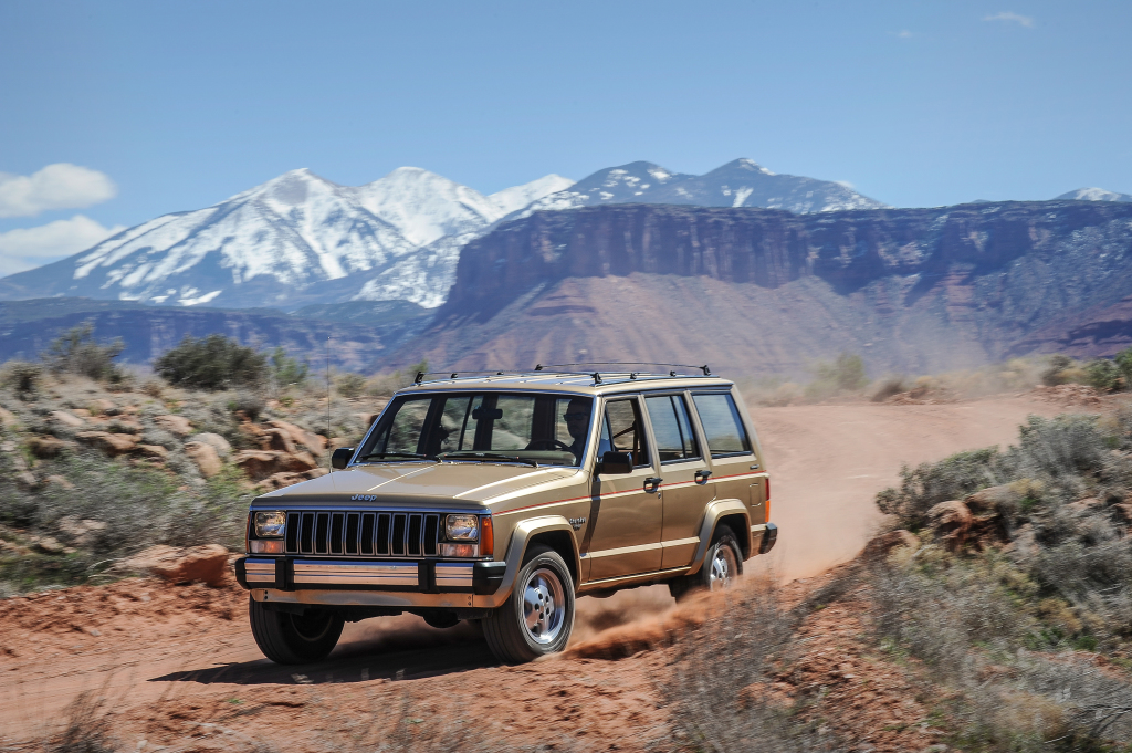 JEEP CHEROKEE XJ - Little Big American Allroad.