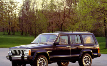 JEEP CHEROKEE XJ - Little Big American Allroad.