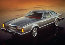 FORD THUNDERBIRD VII à X - Le crépuscule de l' Oiseau du Tonnerre.