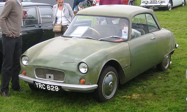 CITROËN 2 CV BIJOU - Deuche sauce anglaise.