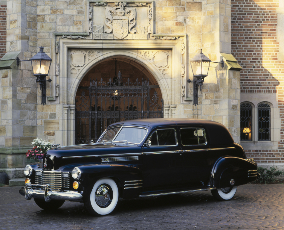 CADILLAC 1949 – 1953 - On The Road Again !