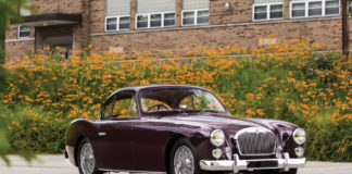 TALBOT LAGO GRAND SPORT - Sportive en robe de gala.