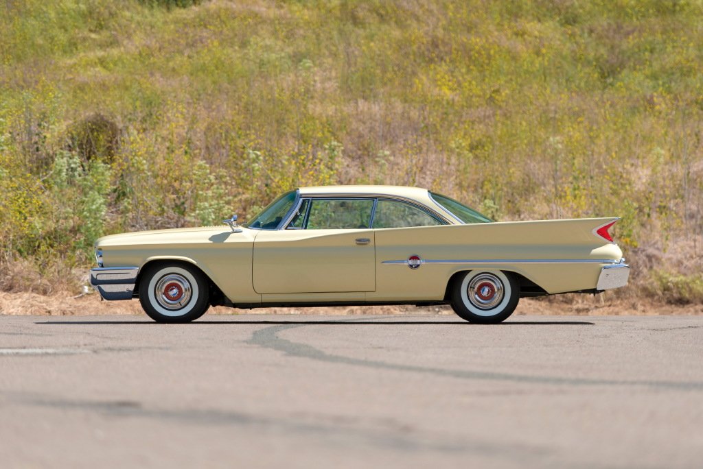 CHRYSLER 300 F – 300 L -Grand tourisme à l'américaine (II).