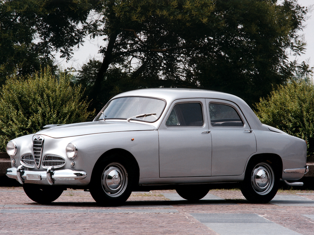 ALFA ROMEO 1900 - La renaissance du trèfle milanais.