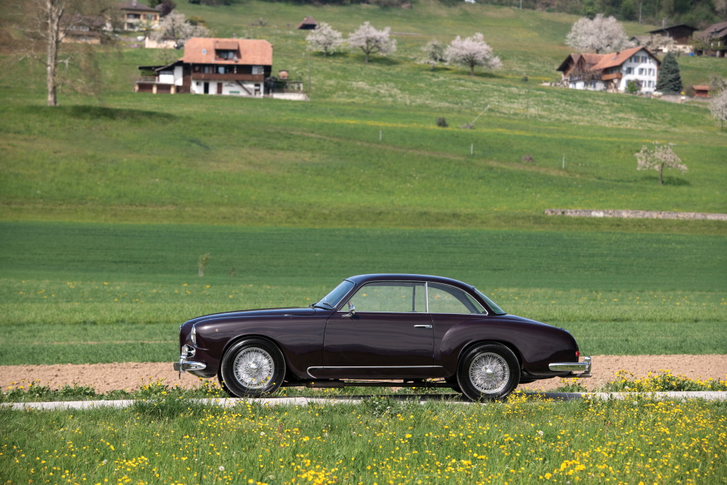 ALFA ROMEO 1900 - La renaissance du trèfle milanais.