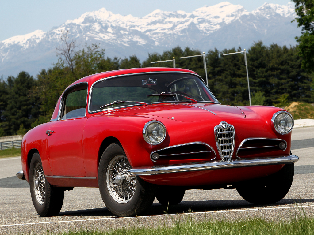 ALFA ROMEO 1900 - La renaissance du trèfle milanais.