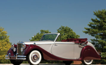 JAGUAR MARK V - Félin de transition.