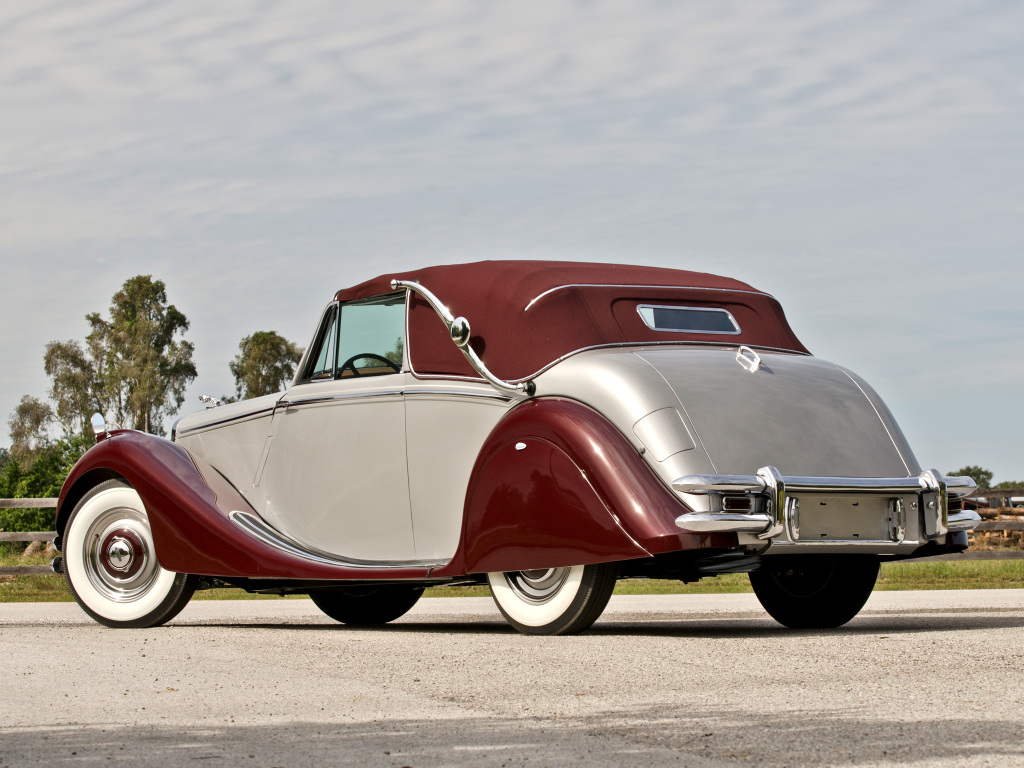 JAGUAR MARK V - Félin de transition.