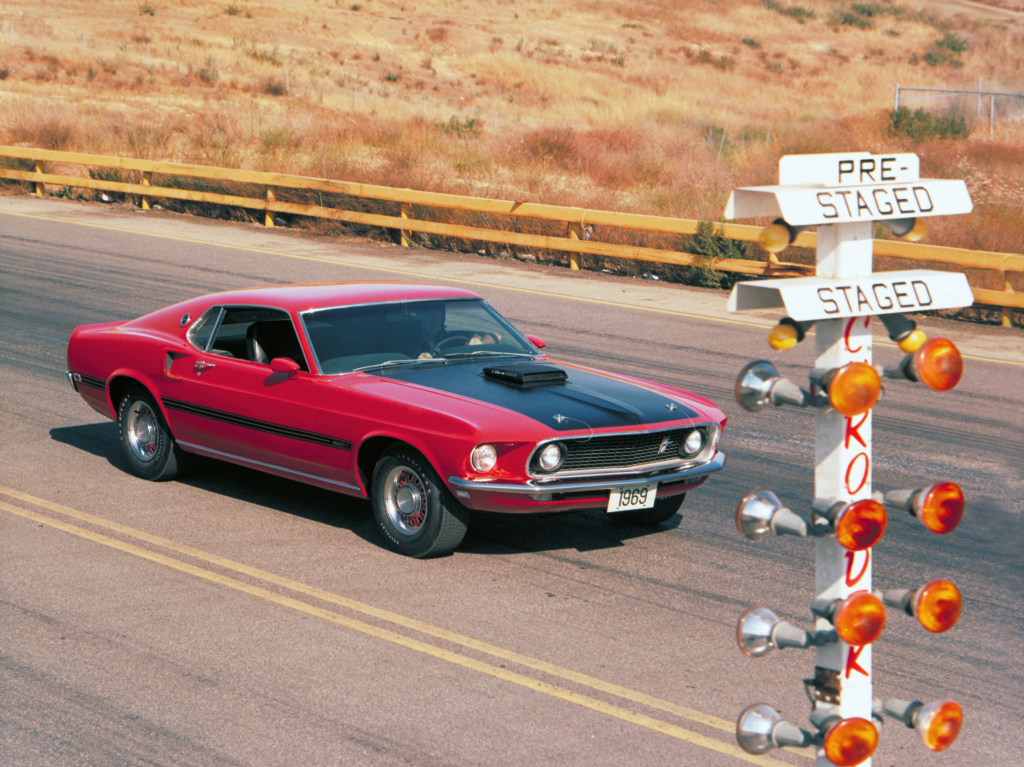 FORD MUSTANG MACH I (1969 – 70) - Avion de chasse sur quatre roues.