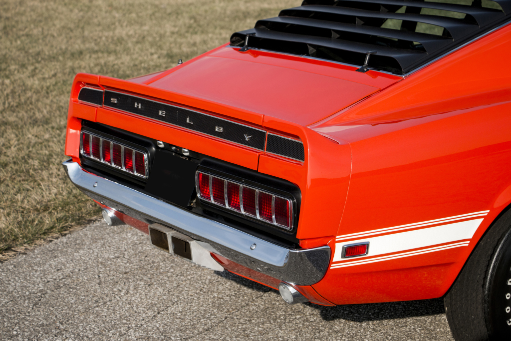 FORD MUSTANG MACH I (1969 – 70) - Avion de chasse sur quatre roues.