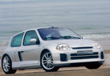 RENAULT CLIO V6 - La dernière vraie citadine de compétition du losange.