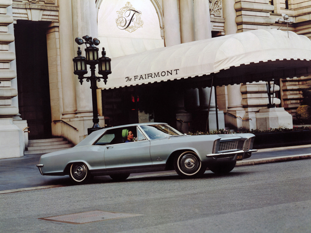 BUICK RIVIERA (Ière génération) - L'empreinte de l'école italienne.