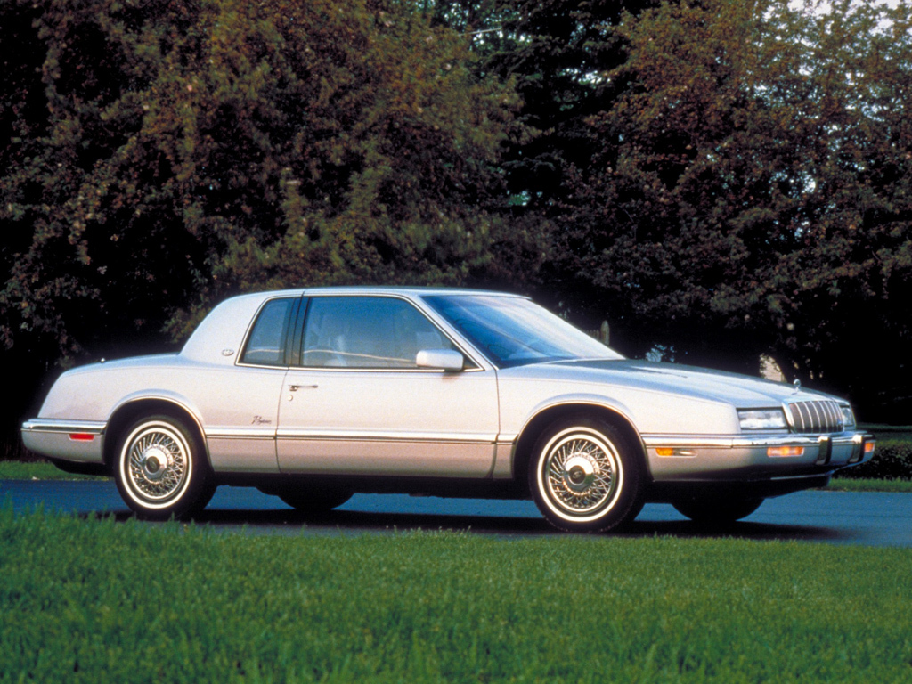 BUICK RIVIERA (Ière génération) - L'empreinte de l'école italienne.