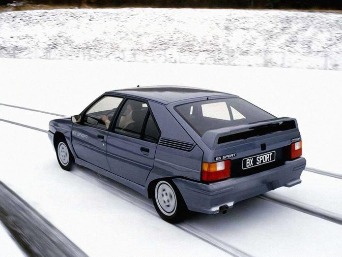 CITROËN BX SPORT - BX en tenue de sport.