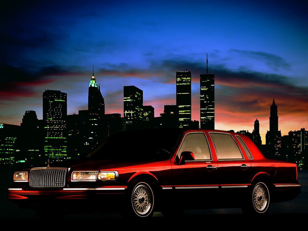 LINCOLN TOWN CAR The Last Big American Sedan