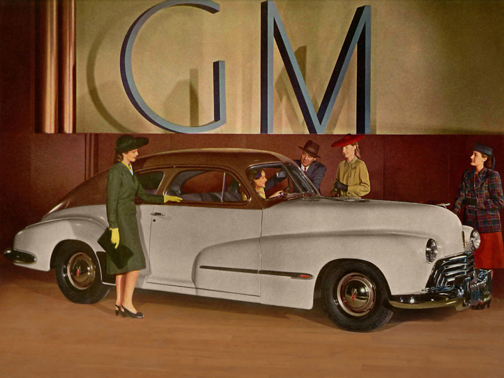 OLDSMOBILE 1946 – 1947 - Retour à la Vie Civile.