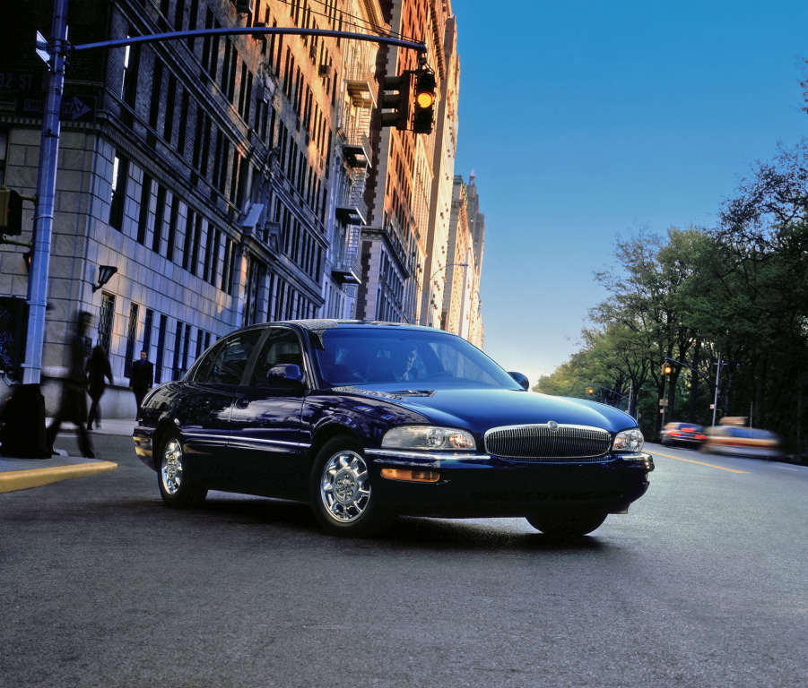 BUICK PARK AVENUE - Luxe américain en taille européenne.