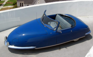 DAVIS DIVAN SEDAN - OVNI à l'américaine ou La révolution manquée.