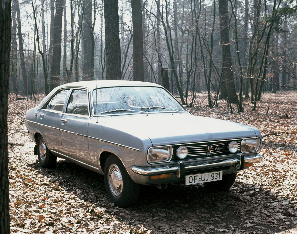 CHRYSLER 160, 180 et 2 LITRES - Portrait d'une mal-aimée.