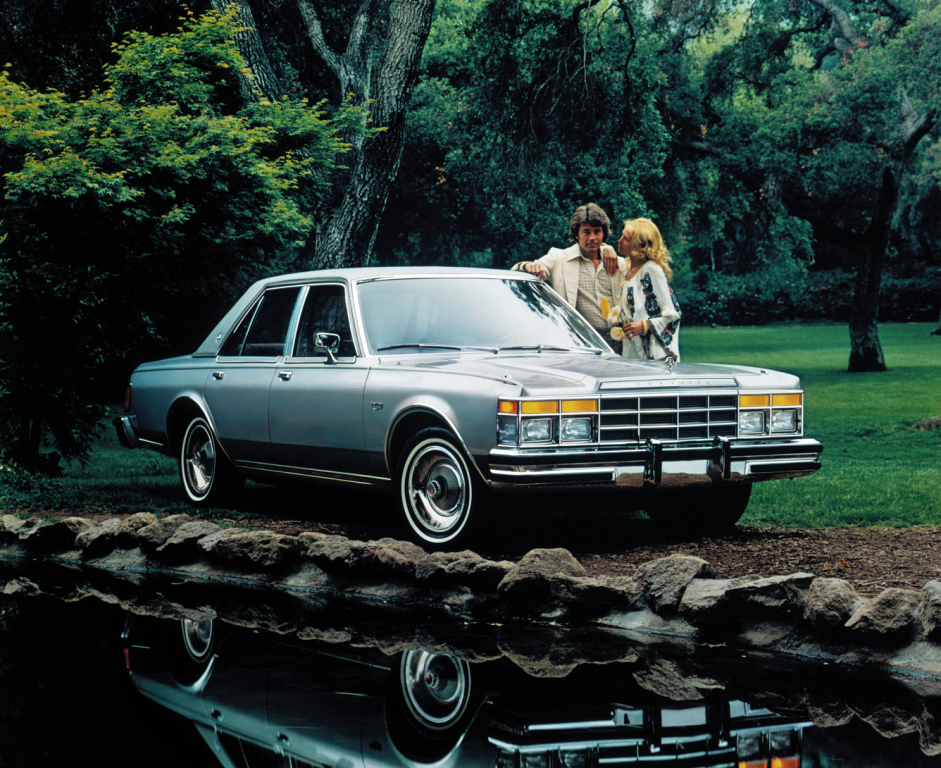 CHRYSLER LE BARON - Américaine à la sauce japono-européenne.