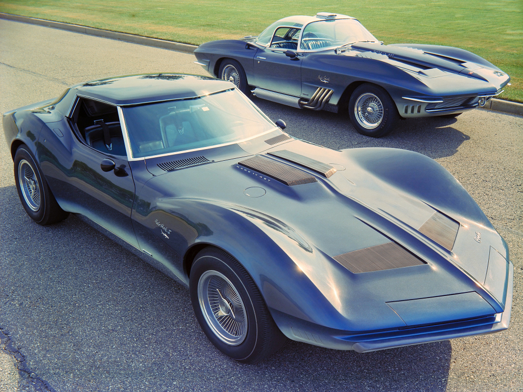 CHEVROLET CORVETTE C2 - La naissance du requin.