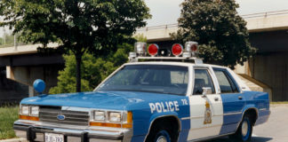 FORD CROWN VICTORIA - Flic Story II.