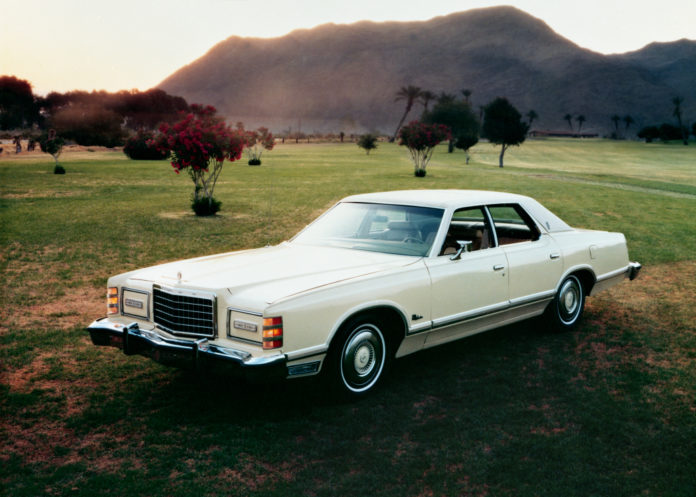 FORD LTD (1969 – 1978) - Archétype d'une grande américaine.